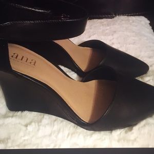 Beautiful Black leather Ankle Wrap Sandal